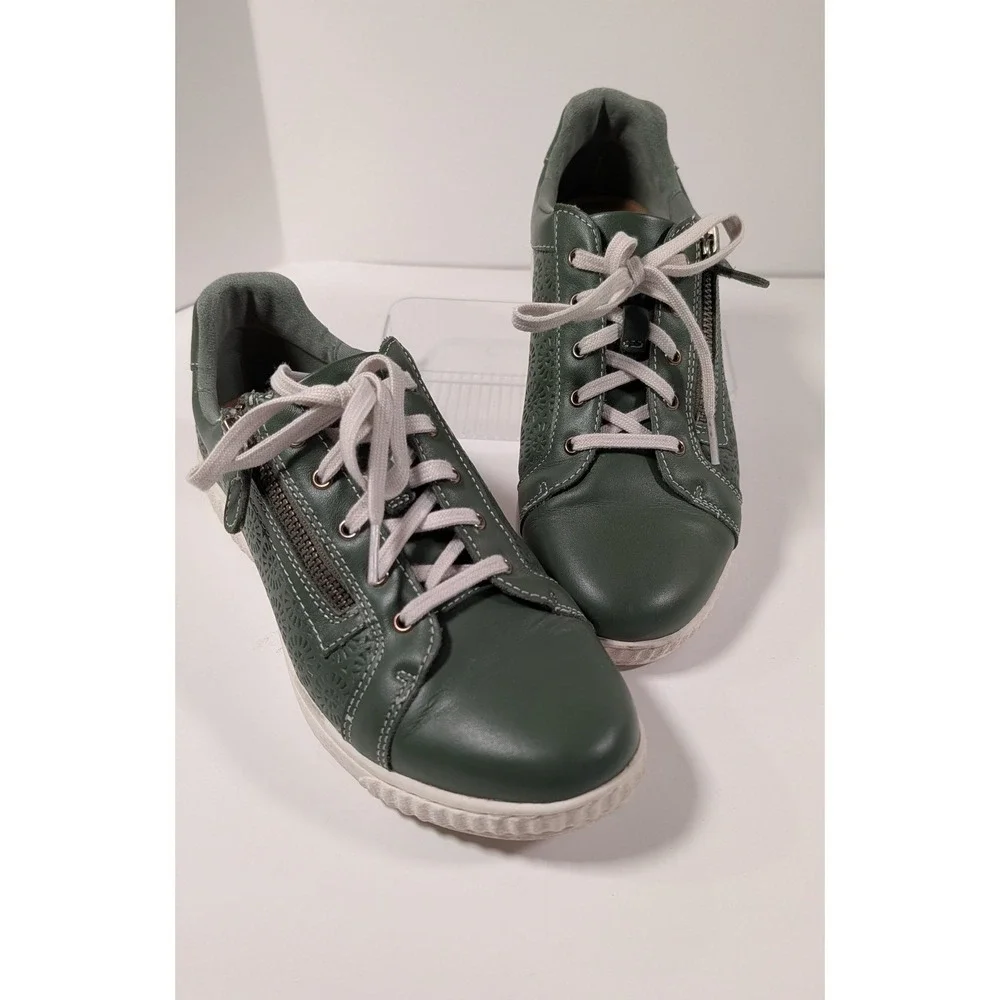Clarks Collection Green Leather Perforated Zip Sneakers Ultimate Comfort